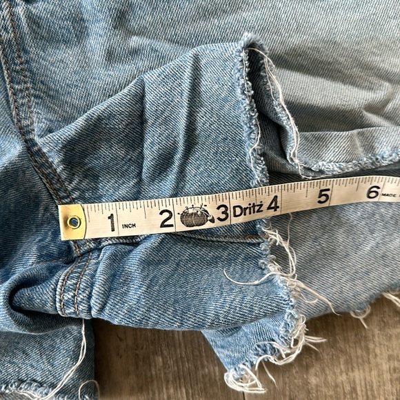 AE HIGHEST RISE 90’S BOYFRIEND SHORT AMERICAN EAGLE - Picture 3 of 7